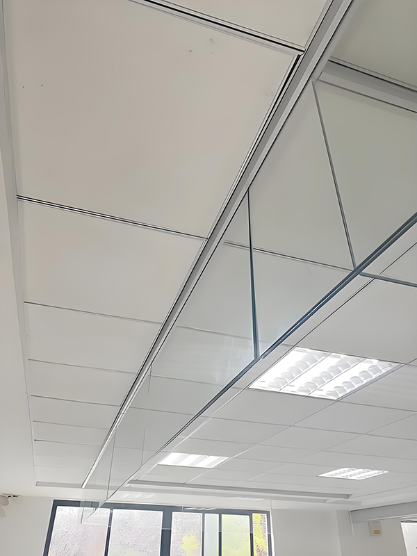 天山玻璃天山挡烟垂壁