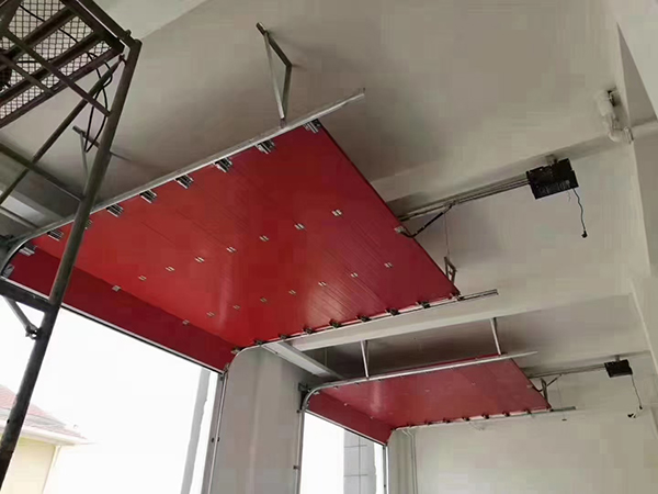 天山工业翻板门