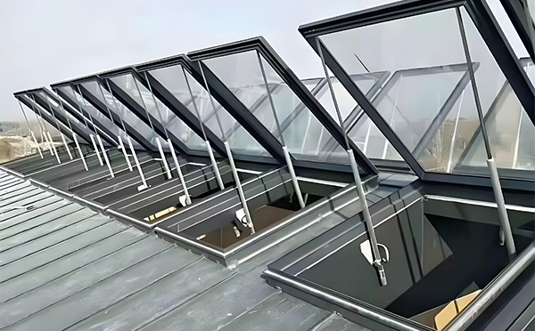 消防天山排烟窗 消防天山排烟窗