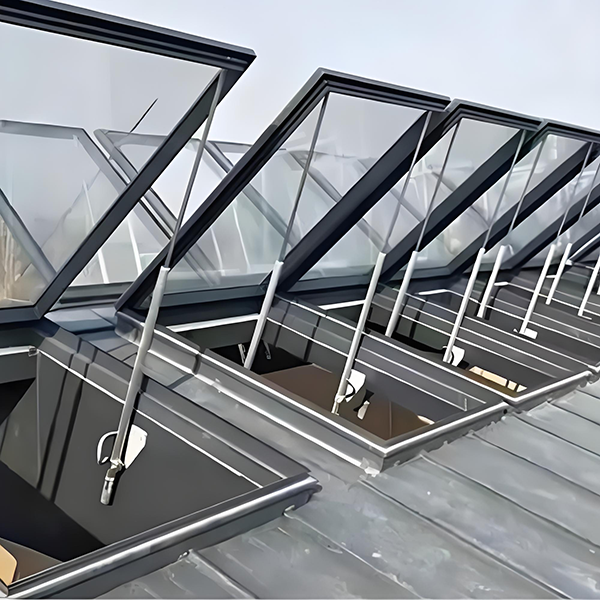 消防天山排烟窗