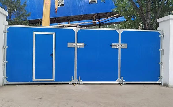 天山工业平开门