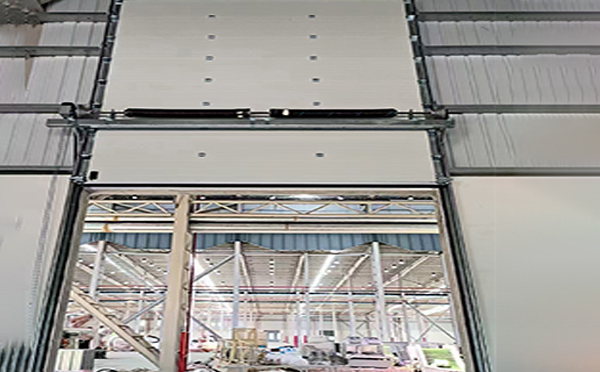 天山工业提升门