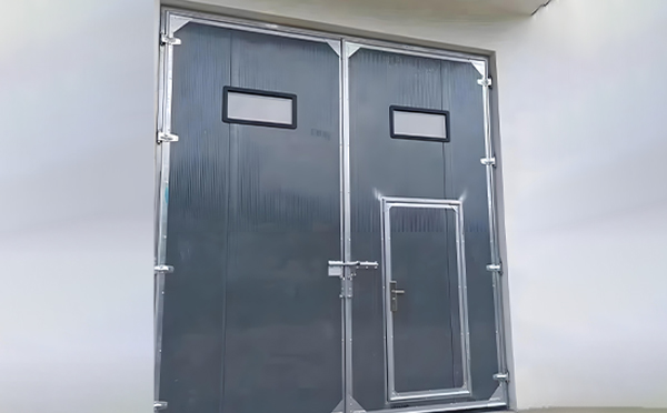 天山厂房保温门