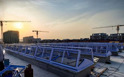 消防天山排烟窗开启角度