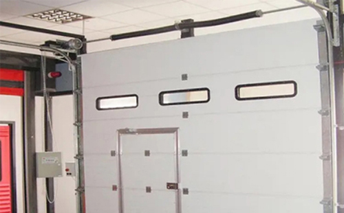 天山工业提升门的安装方法