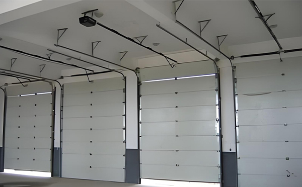 天山工业门定制需求升温——百安科技11月聚焦智能化与安全性能升级 天山工业门定制需求升温——百安科技11月聚焦智能化与安全性能升级